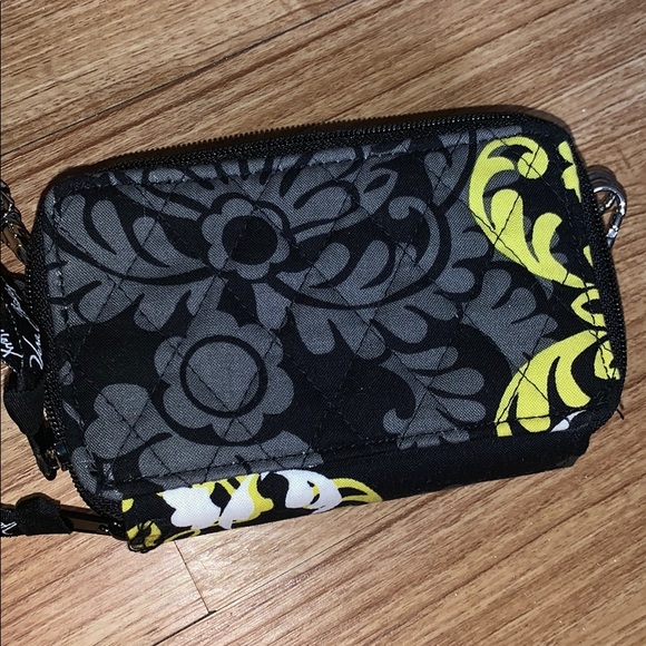 Vera Bradley Wristlet - Picture 8 of 8